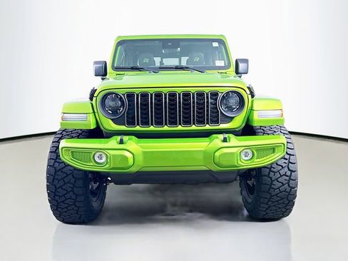 New 2025 Jeep Gladiator Sport w/ Premium Package image 2