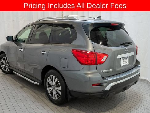 Used 2020 Nissan Pathfinder SV w/ Cargo Package FWD image 3