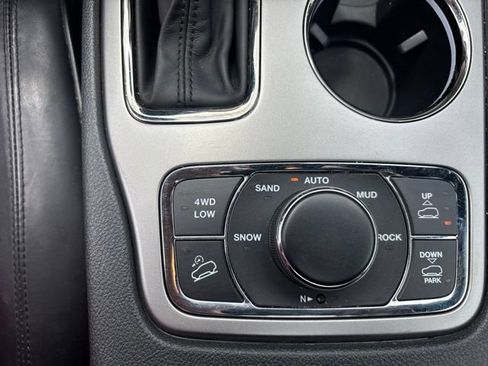 Used 2018 Jeep Grand Cherokee High Altitude AWD/4WD image 37