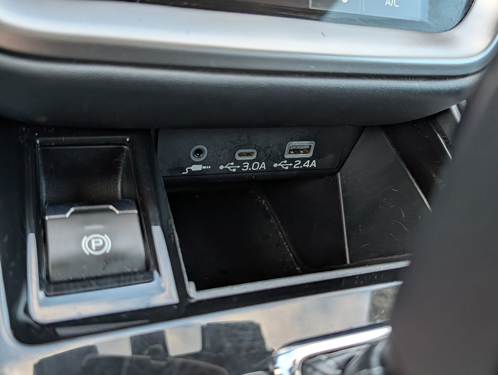 Used 2025 Subaru Outback Premium AWD/4WD image 33