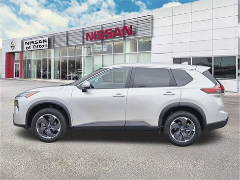 Certified 2024 Nissan Rogue SV image 7