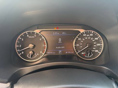 Used 2022 Nissan Altima 2.5 SV FWD image 14
