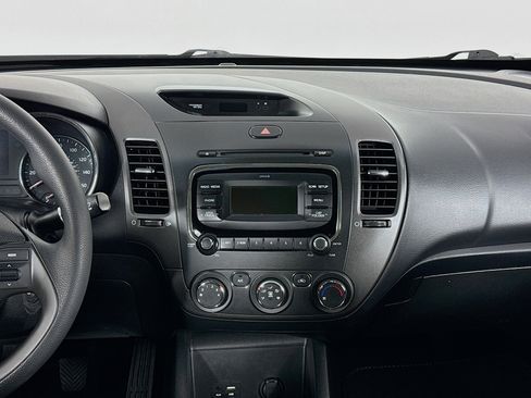 Used 2018 Kia Forte LX image 26