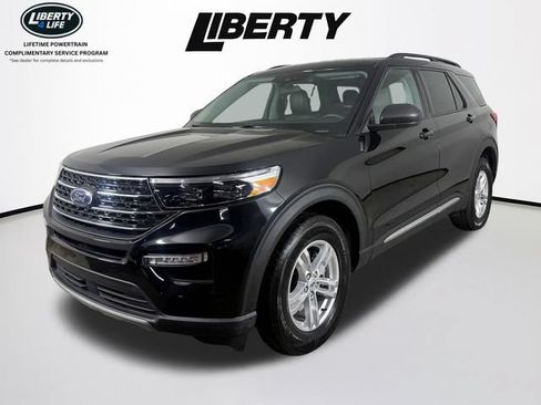 Certified 2023 Ford Explorer XLT w/ Equipment Group 202A AWD/4WD image 7