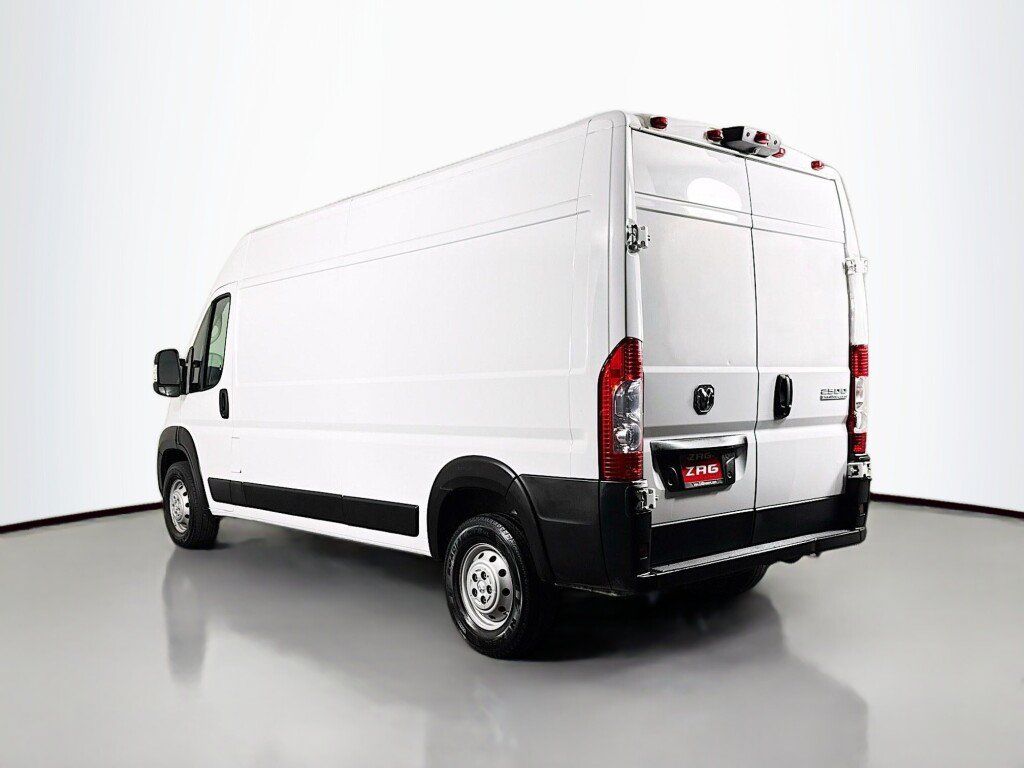 Used 2023 RAM ProMaster 2500 FWD image 3