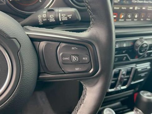 Used 2021 Jeep Wrangler Unlimited Sport AWD/4WD image 19