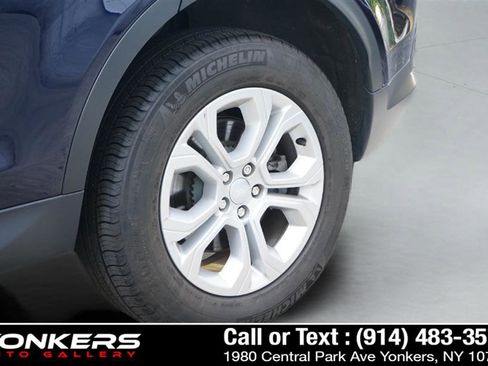 Used 2022 Land Rover Discovery Sport S image 21