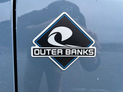 Used 2025 Ford Bronco Outer Banks image 41