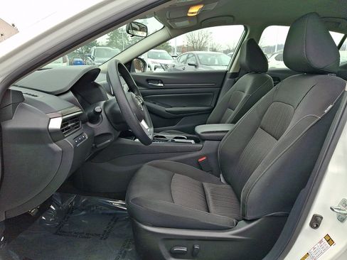 Certified 2024 Nissan Altima 2.5 SV image 13