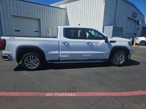 Used 2020 GMC Sierra 1500 SLT w/ SLT Premium Plus Package AWD/4WD image 10