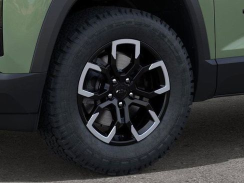 New 2026 Chevrolet Equinox ACTIV w/ Convenience Package III image 9