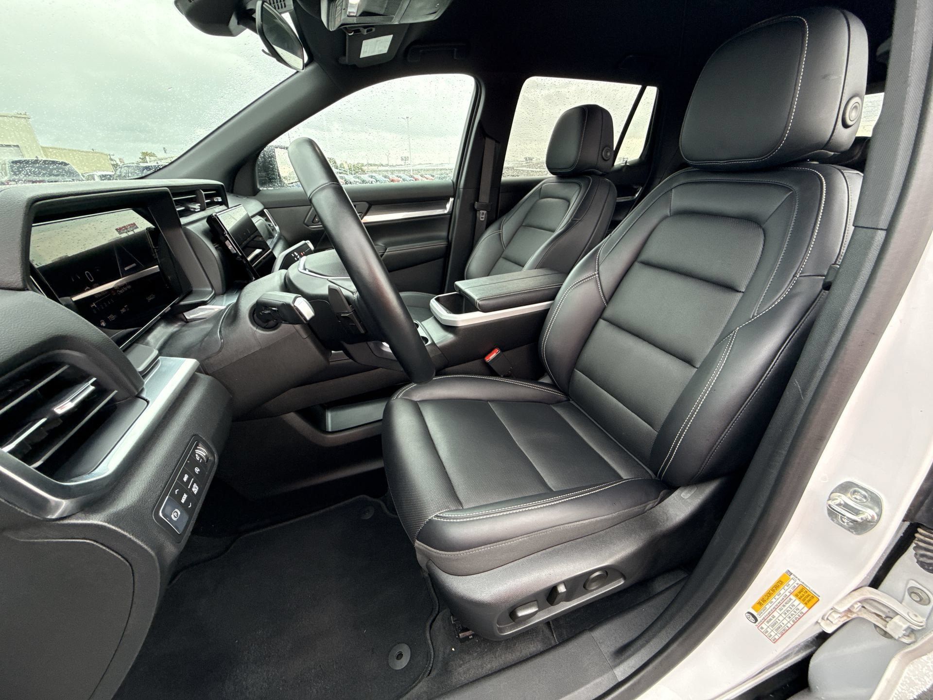 Used 2026 GMC Terrain Elevation w/ Elevation Premium Package AWD/4WD image 13