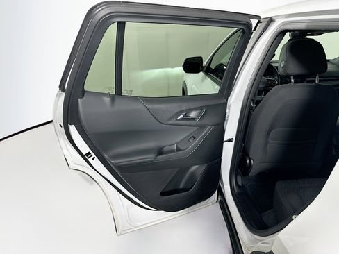 Used 2025 Chevrolet Equinox LT image 26