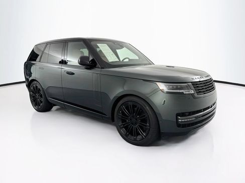 Used 2026 Land Rover Range Rover SE AWD/4WD image 3