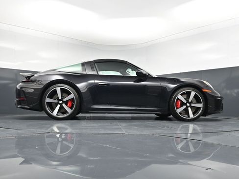 Certified 2026 Porsche 911 Targa 4S AWD/4WD image 25