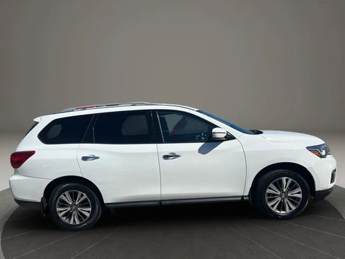 Used 2019 Nissan Pathfinder S AWD/4WD image 4