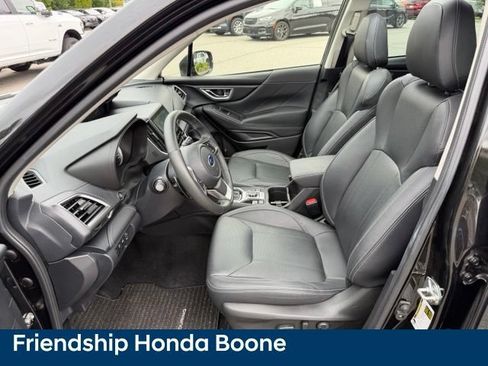Used 2023 Subaru Forester Touring AWD/4WD image 14