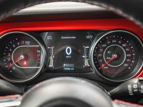 Used 2021 Jeep Wrangler Unlimited Rubicon w/ Xtreme Recon 35" Tire Package image 24