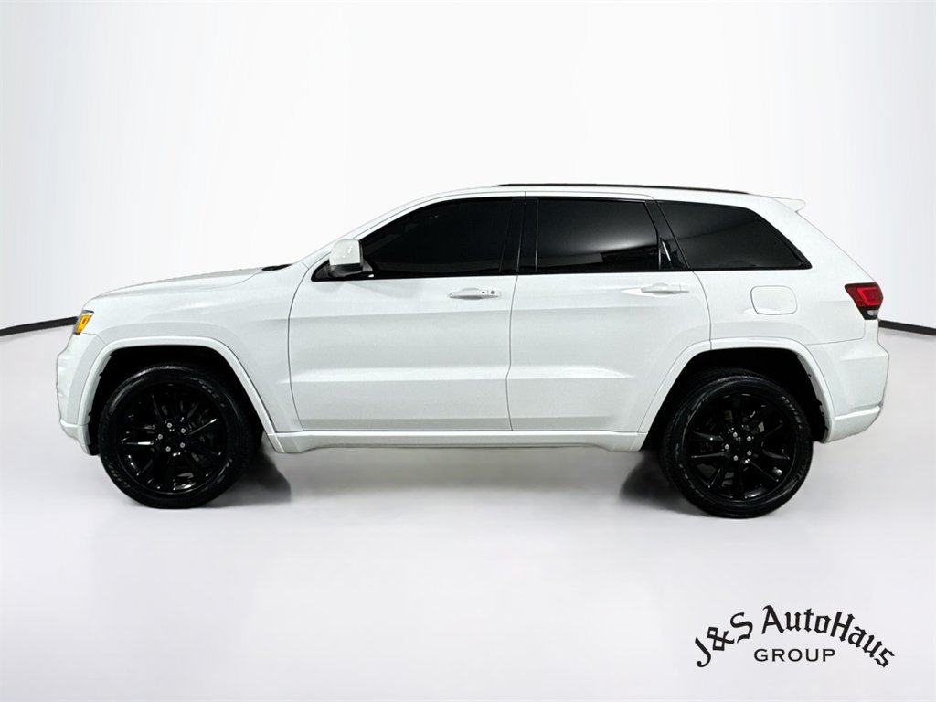 Used 2021 Jeep Grand Cherokee Laredo X AWD/4WD image 4