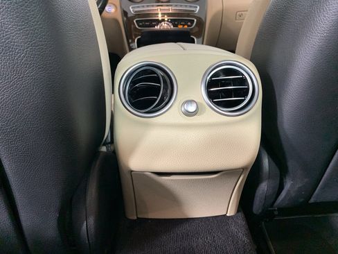Used 2020 Mercedes-Benz C 300 Sedan image 35