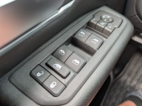 New 2026 RAM 1500 4x4 Crew Cab image 35