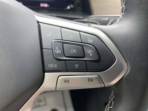 Used 2024 Volkswagen Atlas SE FWD image 24