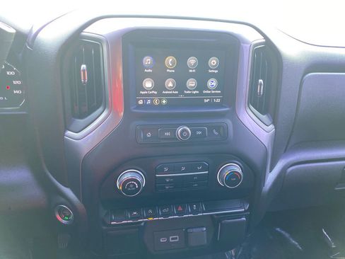 Used 2022 Chevrolet Silverado 1500 Custom AWD/4WD image 17