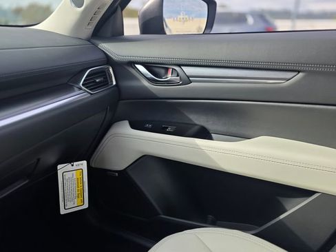 New 2025 MAZDA CX-5 AWD 2.5 S w/ Premium Plus Pkg image 25