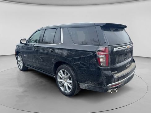 Used 2024 Chevrolet Tahoe High Country image 3