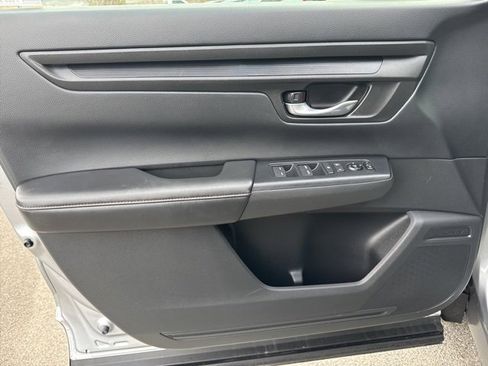 Used 2024 Honda CR-V Sport image 16