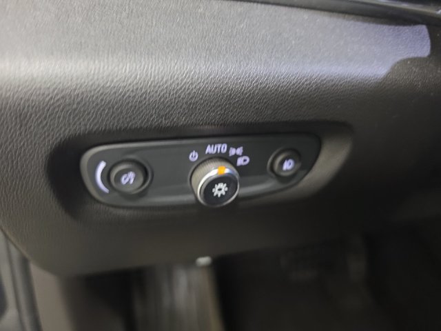 Used 2019 Chevrolet Traverse LT FWD image 22