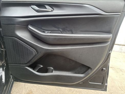 Used 2024 Jeep Grand Cherokee L Laredo image 18