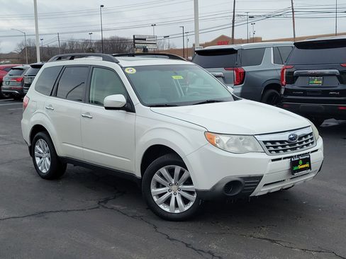 Used 2012 Subaru Forester 2.5X Premium w/ All-Weather Pkg image 31