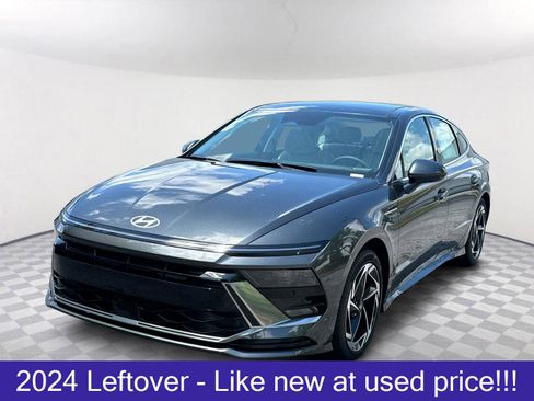 Used 2024 Hyundai Sonata SEL w/ Convenience Package image 1