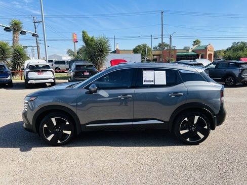 Certified 2025 Nissan Kicks SR image 4