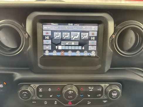 Used 2021 Jeep Wrangler Unlimited Sport image 20