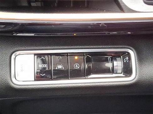 Used 2024 Buick Envision Avenir image 25