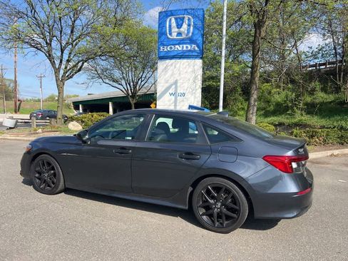 Used 2023 Honda Civic Sport image 37