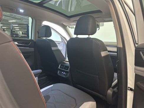 New 2026 Volkswagen Atlas Peak Edition AWD/4WD image 17