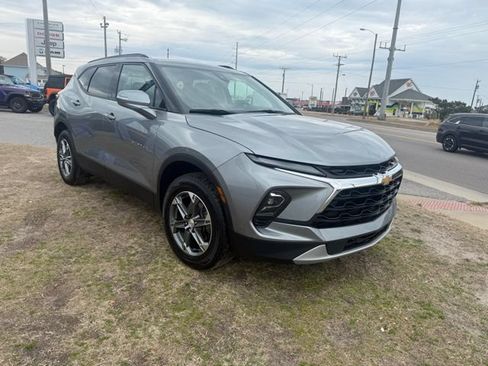 Used 2024 Chevrolet Blazer LT AWD/4WD image 4