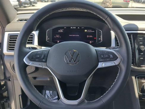 Certified 2023 Volkswagen Atlas Cross Sport SE AWD/4WD image 32