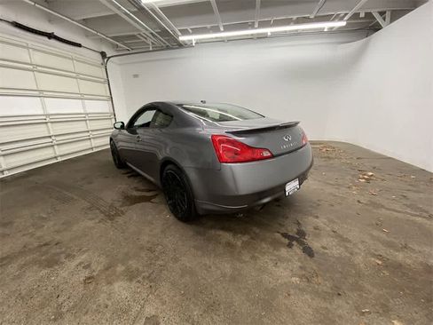 Used 2013 INFINITI G37 x w/ Premium Pkg image 4