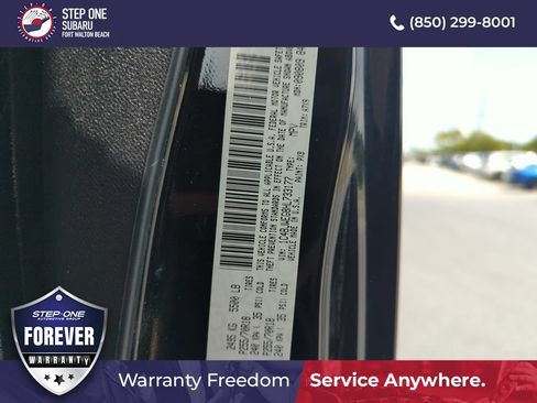 Used 2017 Jeep Wrangler Unlimited Sahara w/ Connectivity Group AWD/4WD image 35