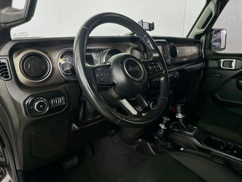 Used 2019 Jeep Wrangler Unlimited Sport S AWD/4WD image 21