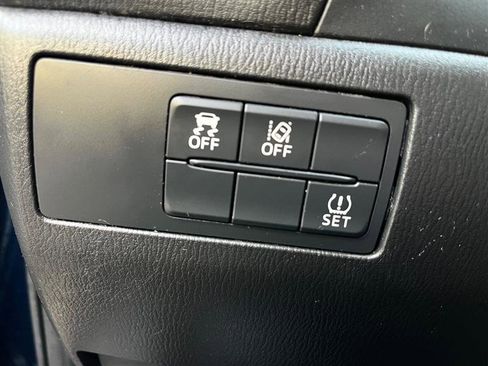 Used 2017 MAZDA MAZDA3 Grand Touring w/ Premium Equipment Package image 15