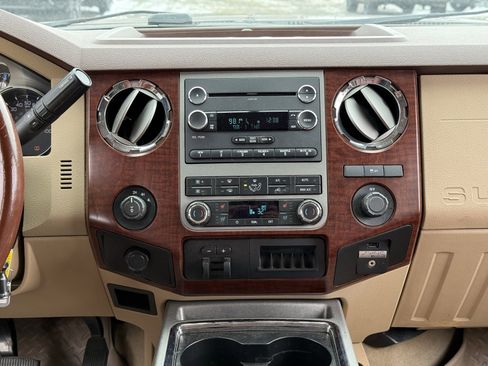 Used 2012 Ford F250 King Ranch w/ King Ranch w/Chrome Pkg image 21