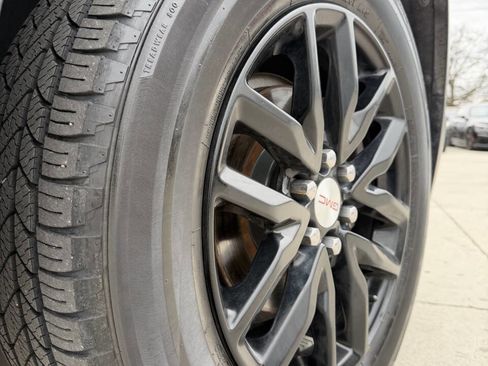 Used 2018 GMC Acadia SLT image 14