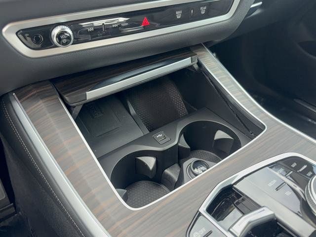 Used 2024 BMW X5 xDrive50e w/ M Sport Package AWD/4WD image 19