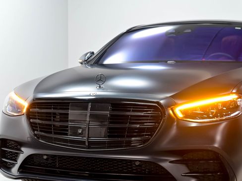 Used 2022 Mercedes-Benz S 580 4MATIC Sedan w/ AMG Line Package image 80