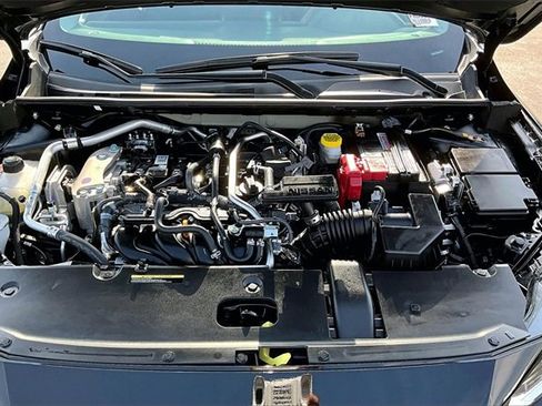 Certified 2025 Nissan Sentra SR w/ SR Premium Package image 29